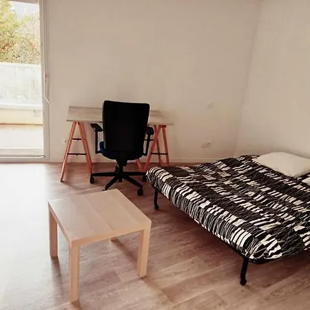 Avec Grand Balcon * Angers